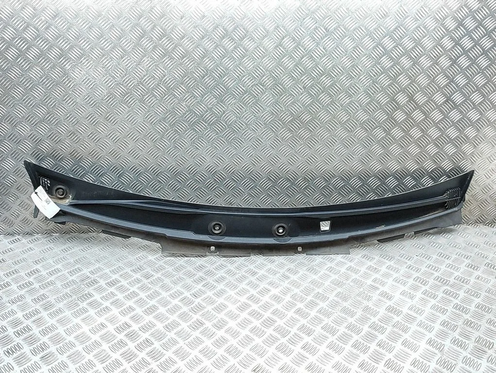 Slotiņu apdare A1678302504