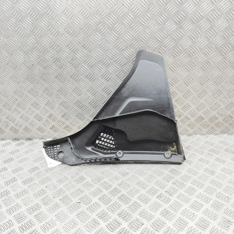 Wiper trim – BMW 5 Series F10 F11 (2009-2016)