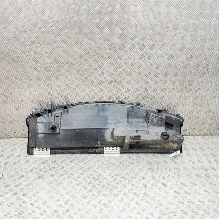 Slotiņu apdare – Ford Transit Custom (2013-2023)
