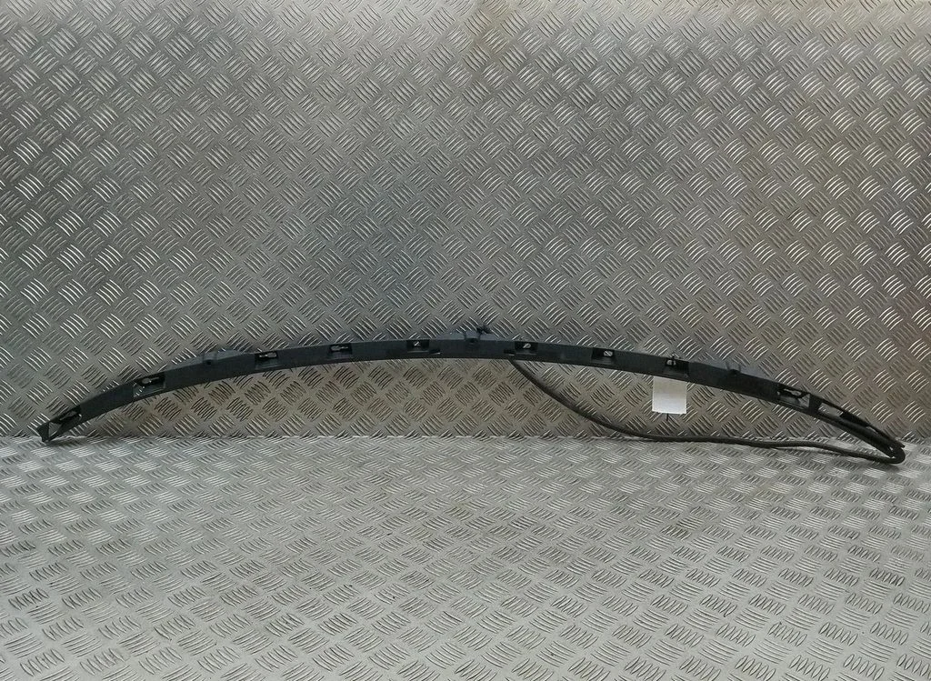Wiper trim A1678690900