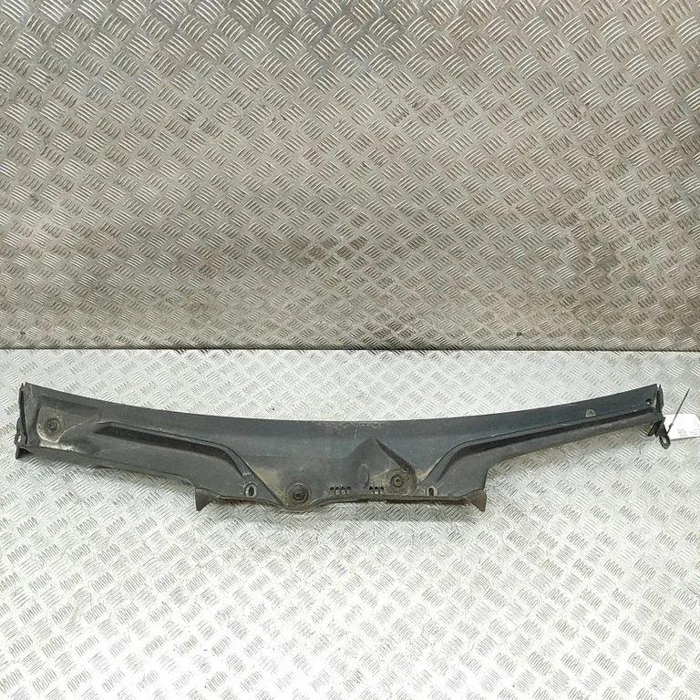 Podszybie (osłona wycieraczek) A2138313600