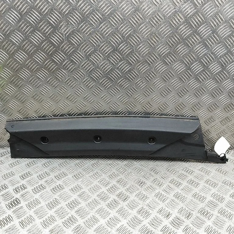 Slotiņu apdare 5801951120