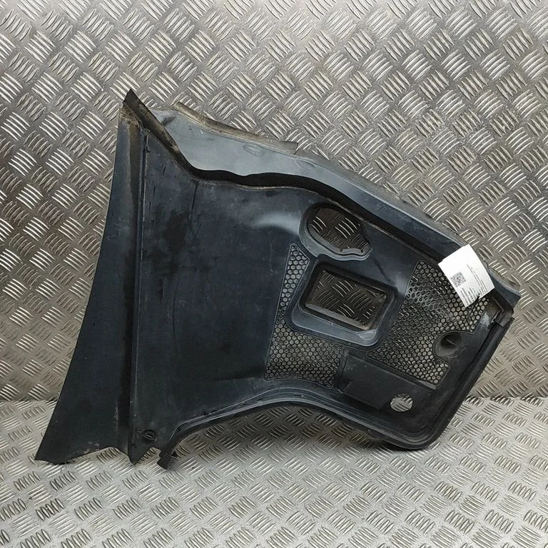 Podszybie (osłona wycieraczek) A2058309402