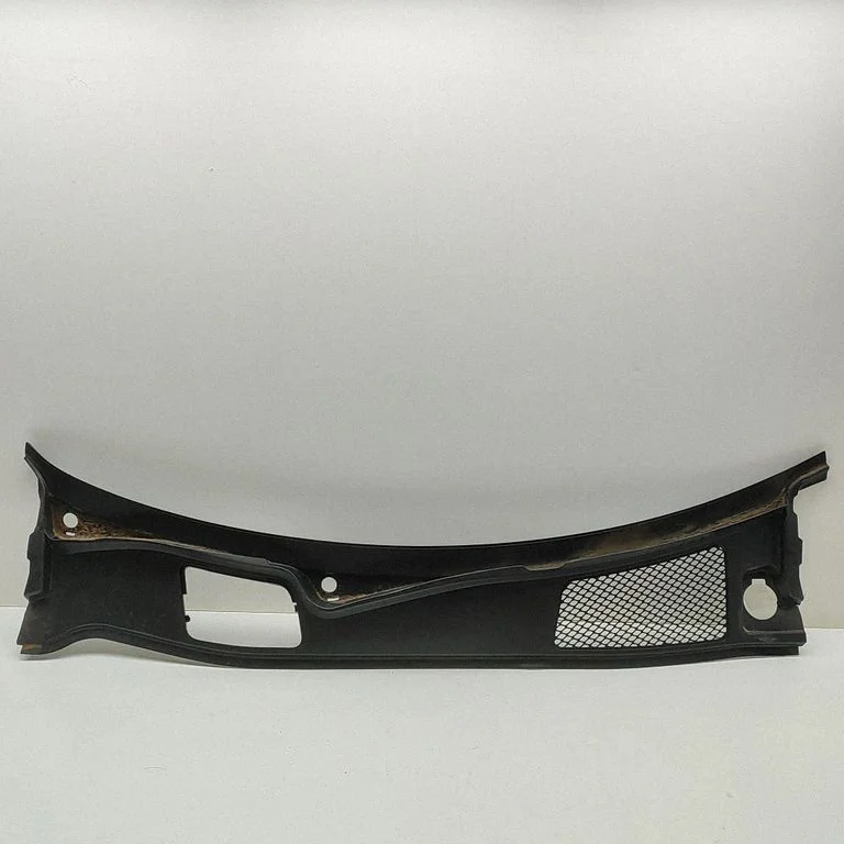 Wiper trim 9Y2819401B