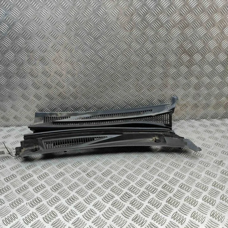 Slotiņu apdare 7732065J10