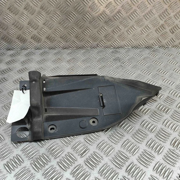 Slotiņu apdare 4KE821169