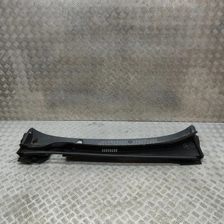 Slotiņu apdare 55708F4110