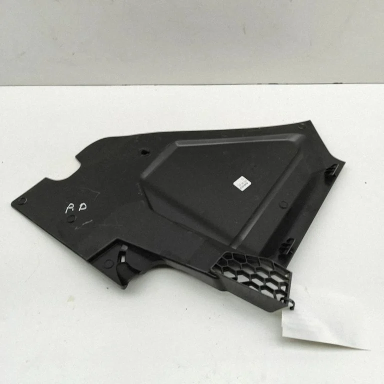 Wiper trim 7427849
