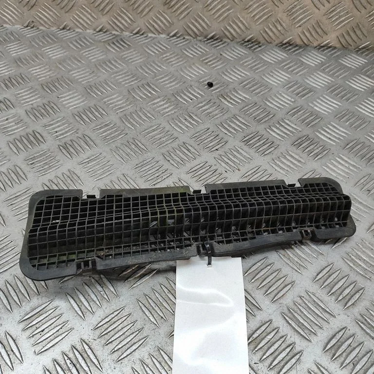Slotiņu apdare MB609500