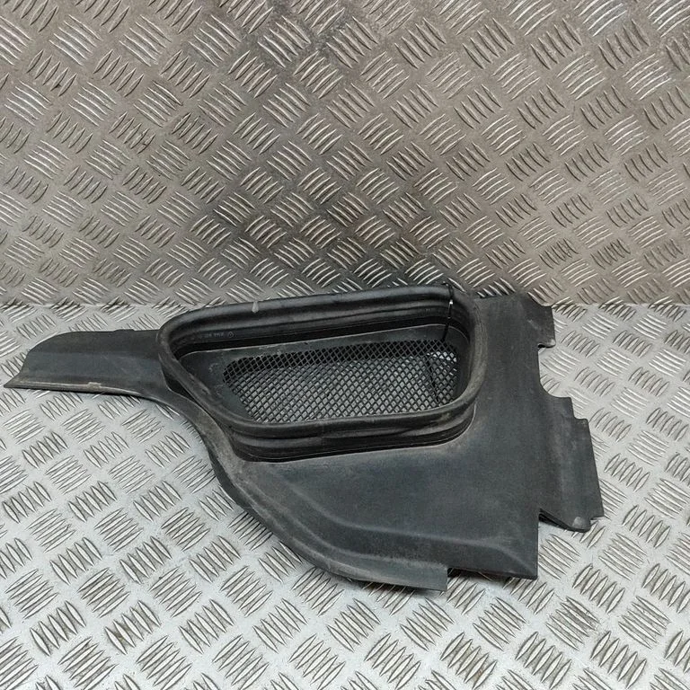 Wiper trim – Mercedes-Benz ML-Class W166 (2012-2017)