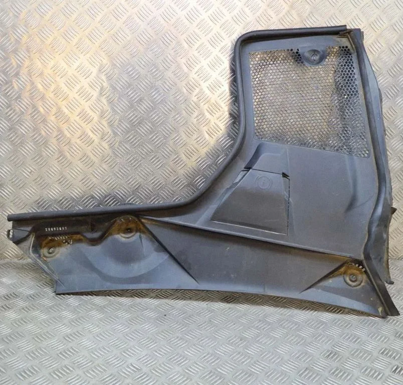 Podszybie (osłona wycieraczek) A2058308404