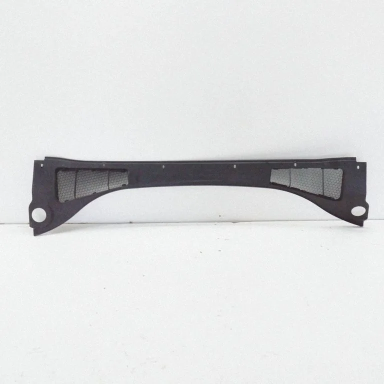 Slotiņu apdare BM51A02216A