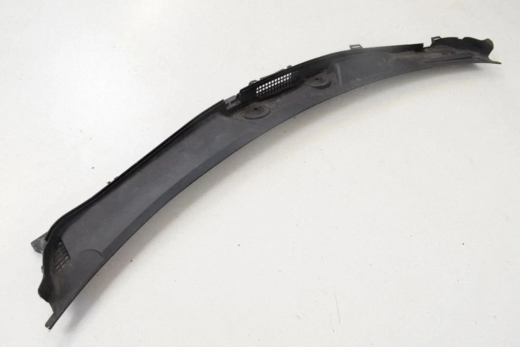 Wiper trim A2318300128