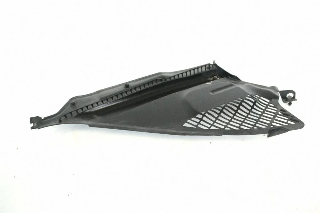 Wiper trim – BMW 3 Series F30 F35 F31 (2012-2018)