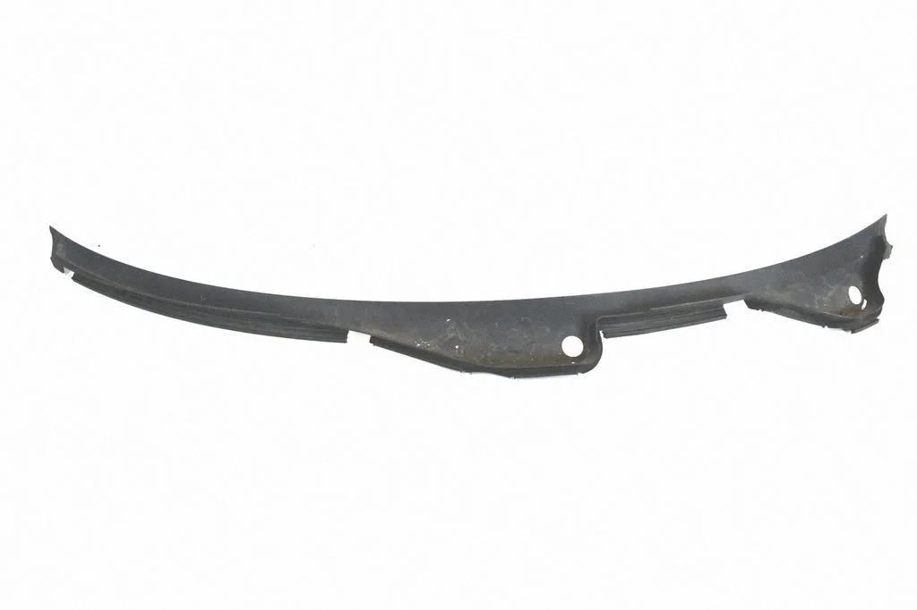 Wiper trim – Audi A4 Allroad B8 (2008-2016)