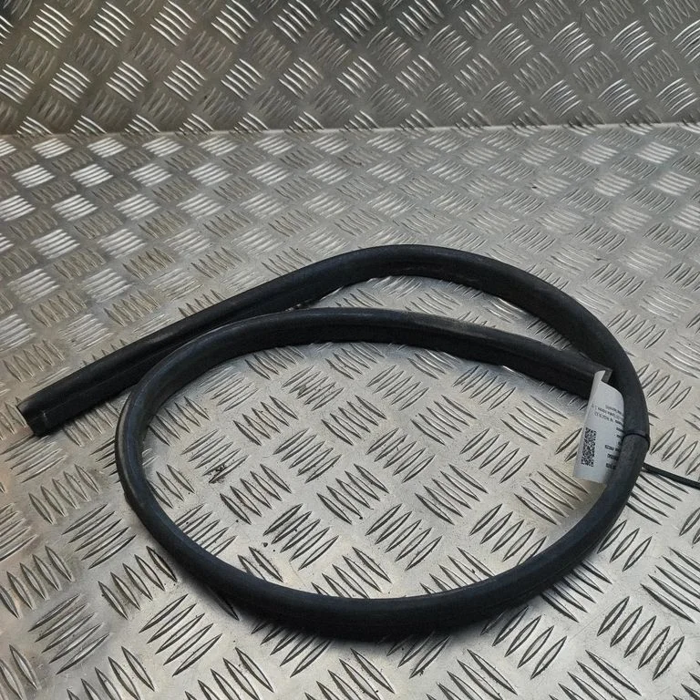 Motora nodalījuma gumija 3G0823723