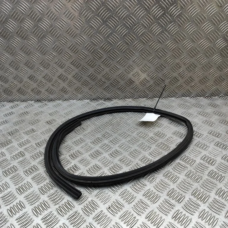 Engine compartment rubber 7639S1XMC
