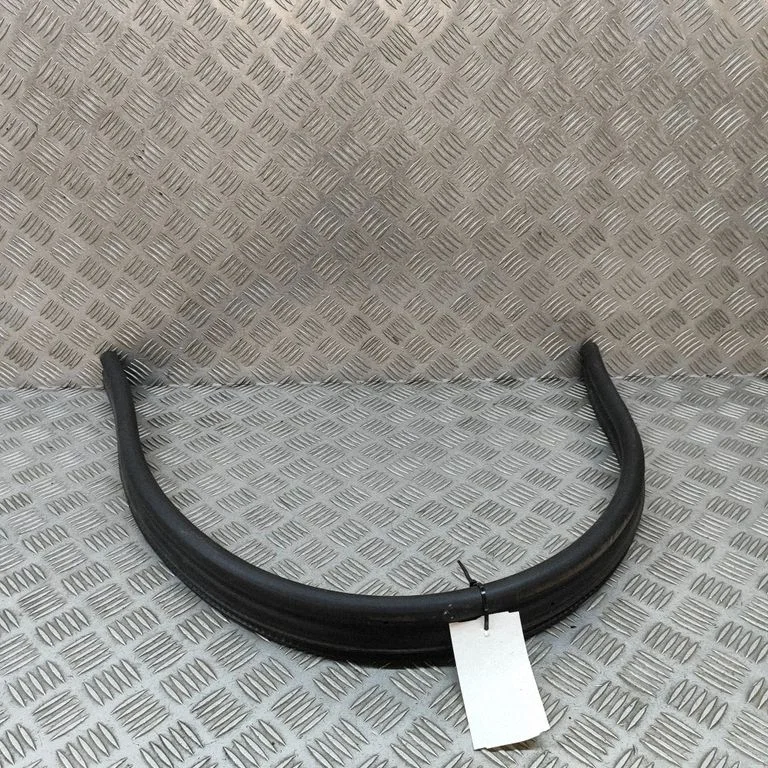 Motora nodalījuma gumija 571829723A