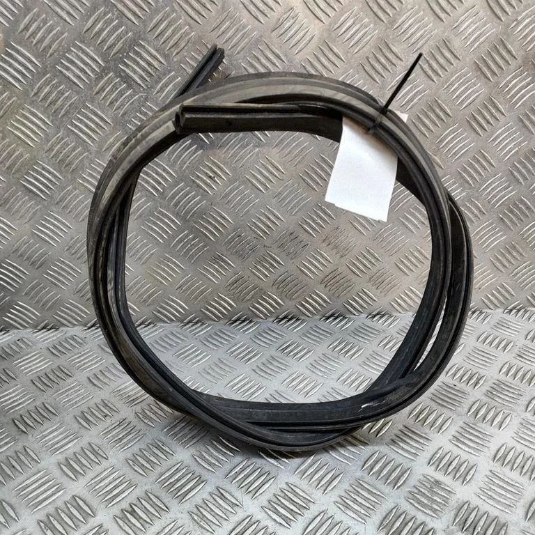 Engine compartment rubber A9108870000