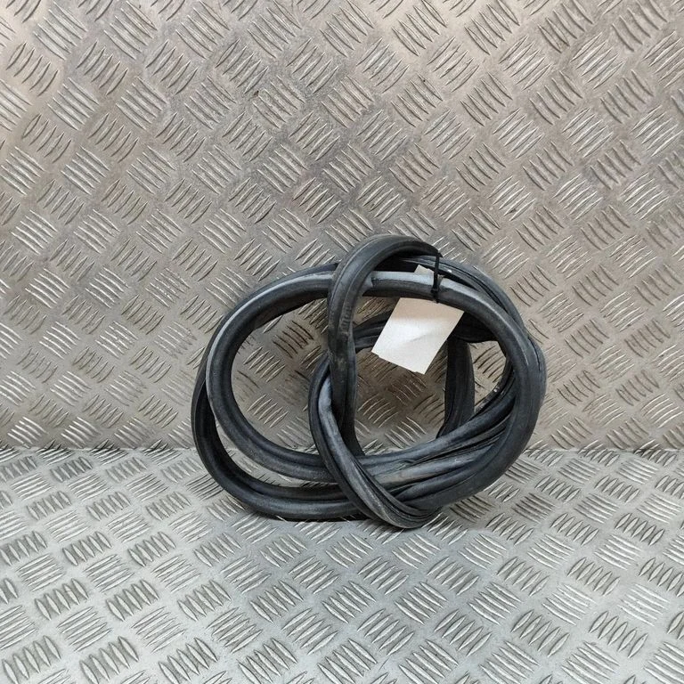 Mootoriruumi tihend 99651161100