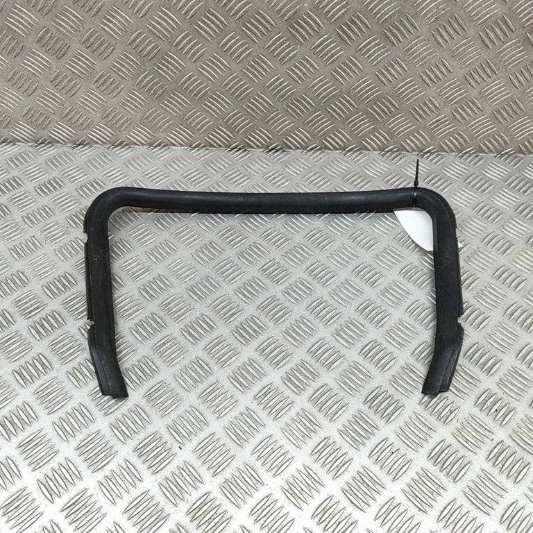 Engine compartment rubber 95B129551A