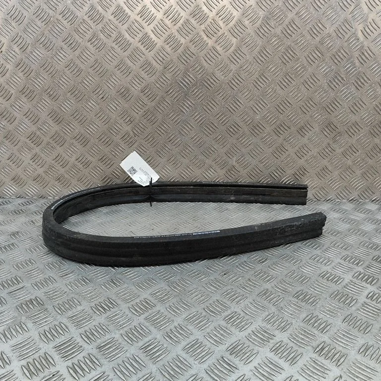 Engine compartment rubber 11A823723