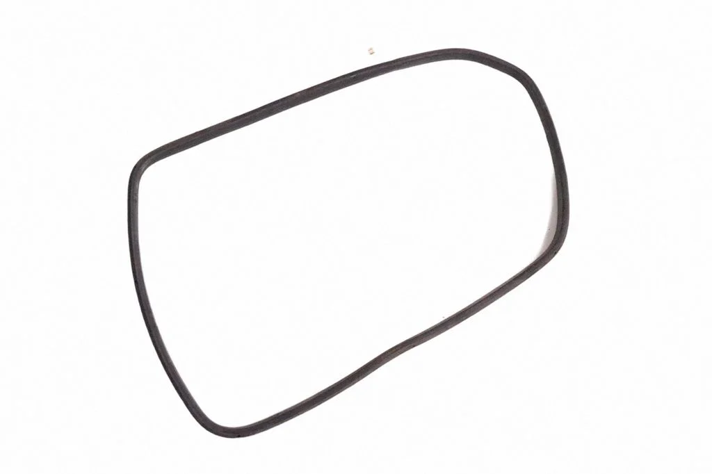 Motora nodalījuma gumija