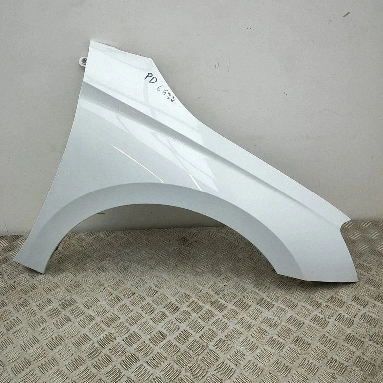 Spārns 6VA821106A