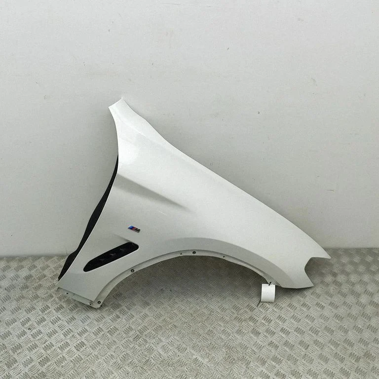 Fender 7418604