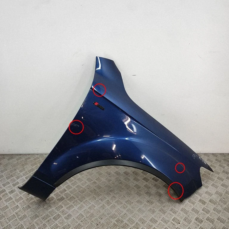 Fender 4L0821102