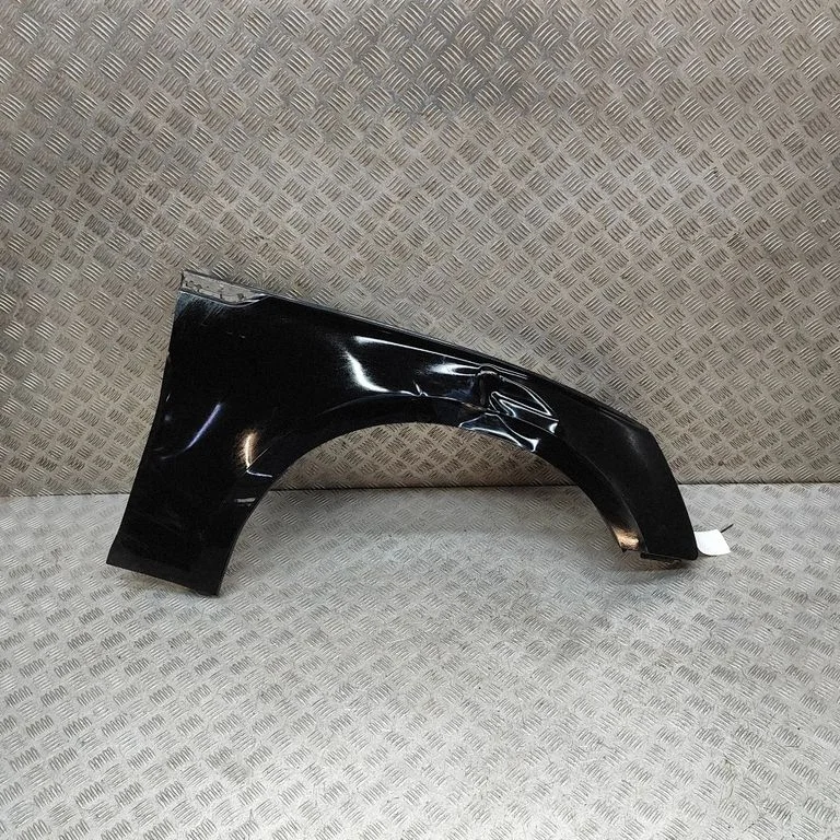 Fender 8W6821106B