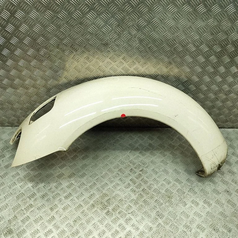 Spārns 1Y0821302A
