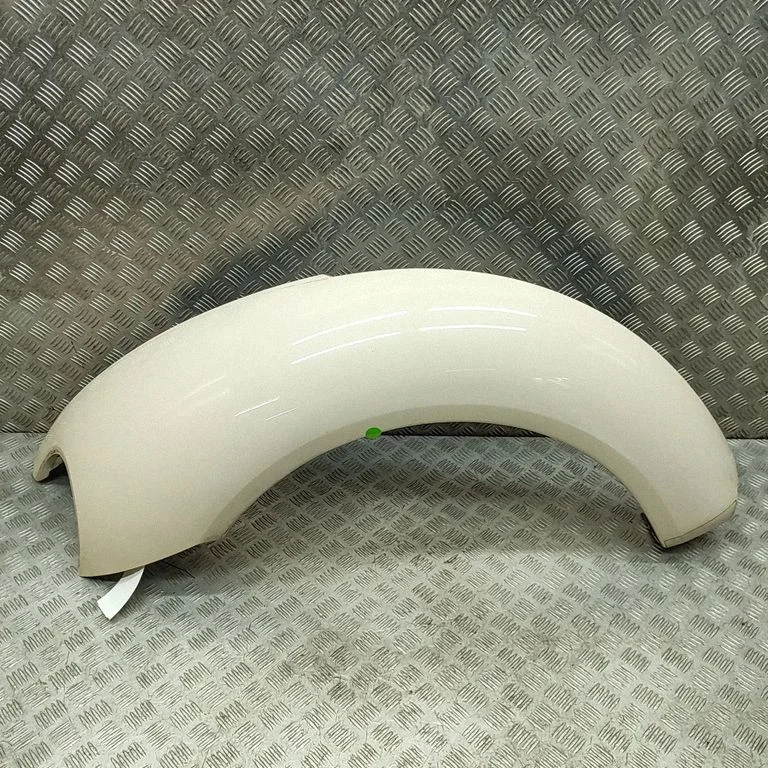 Spārns 1Y0821103A