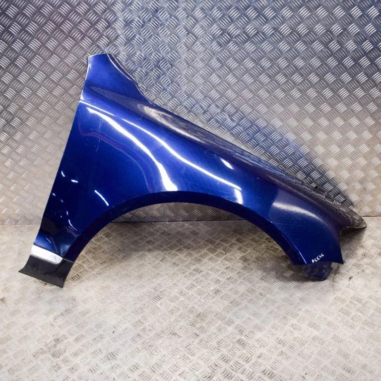Spārns 7L6821102K