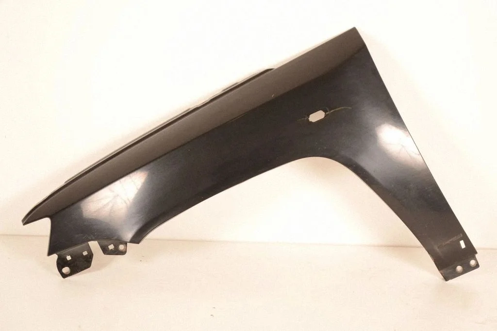 Fender – front left