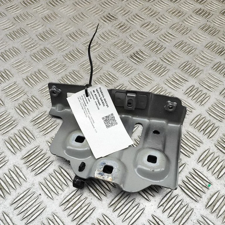 Spārna kronšteins 631220027R