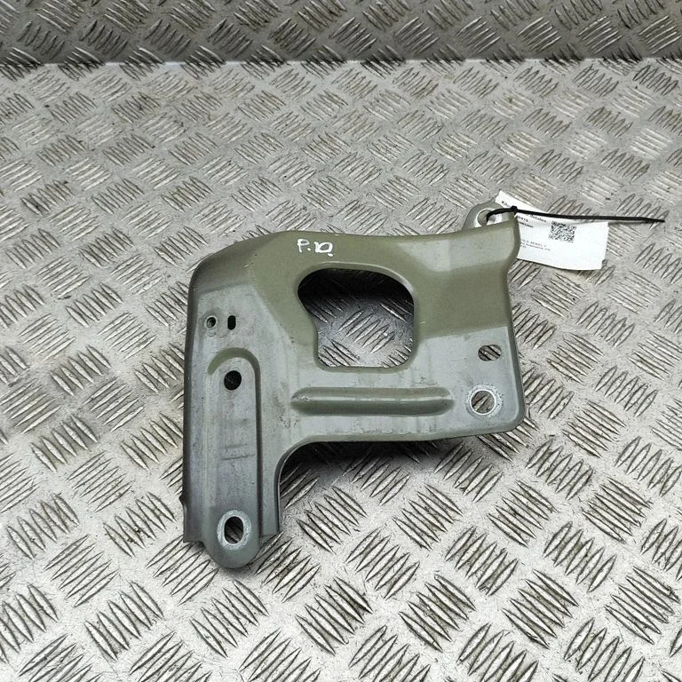 Fender mounting bracket 148749200A