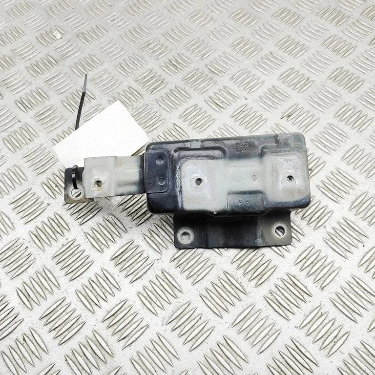 Wspornik błotnika 663508114R