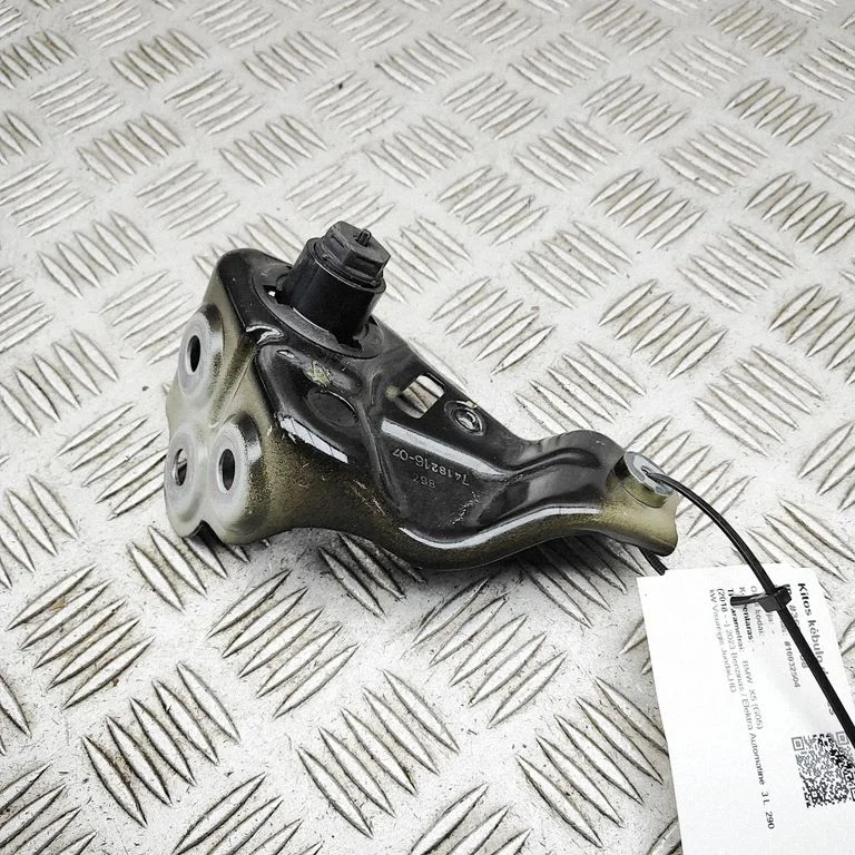 Fender mounting bracket – BMW X5M G05 F95 (2019-)