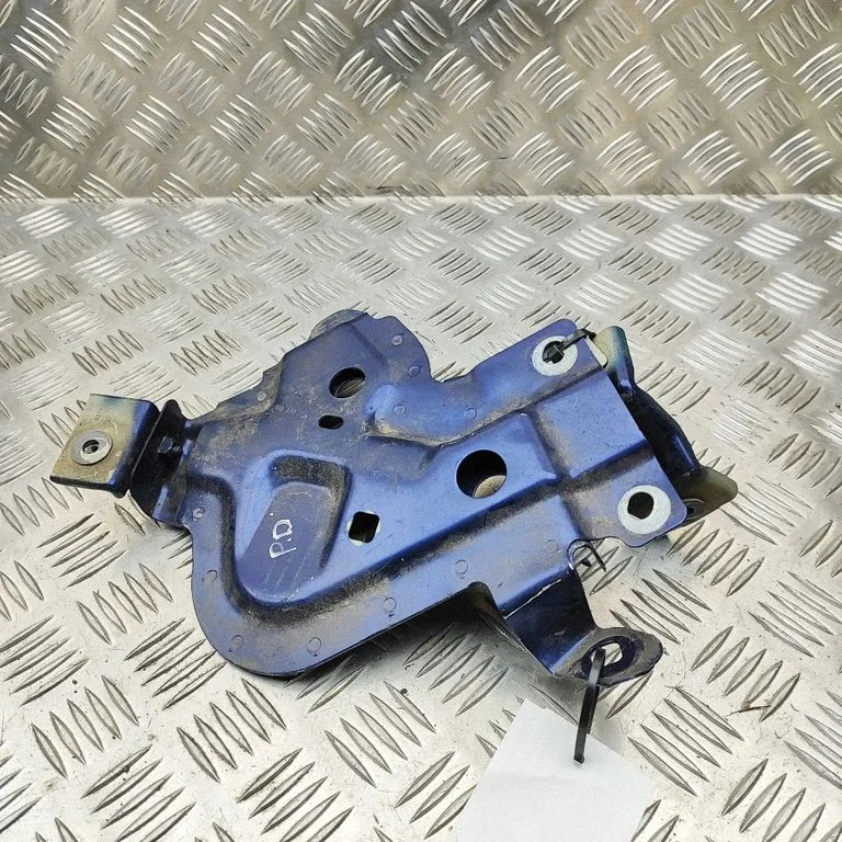Poritiiva kinnitusklamber 4KE821434