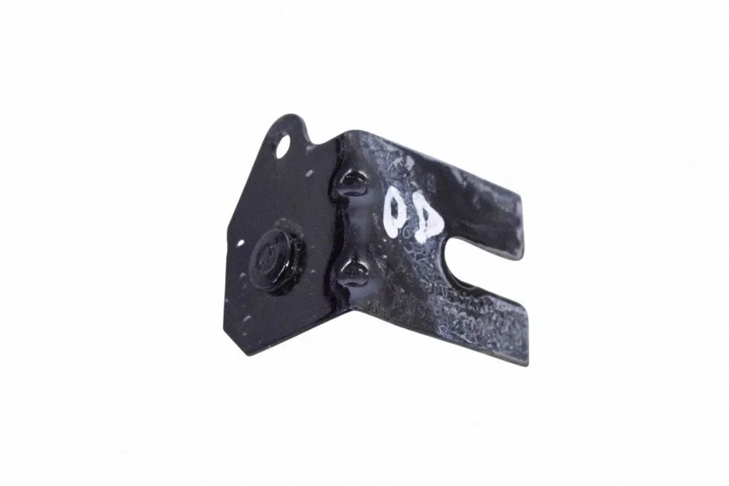 Fender mounting bracket AW9316C076AE