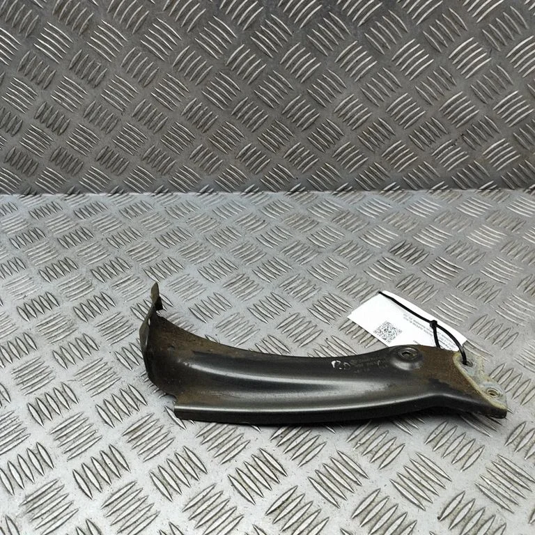 Fender mounting bracket 3V0821142