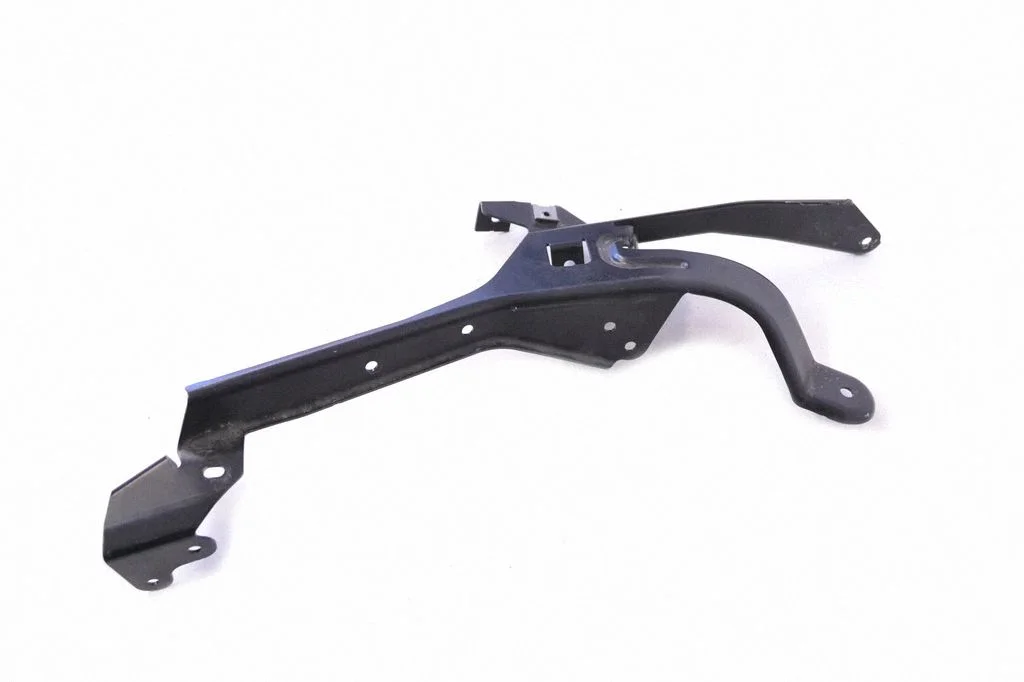 Fender mounting bracket – Porsche Panamera (970) (2009-2017)