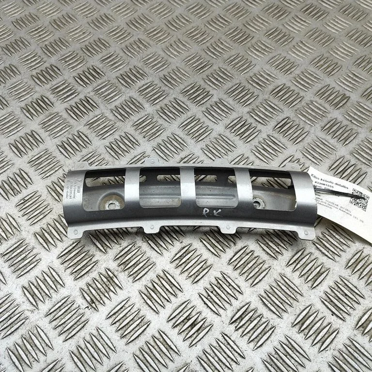 Fender mounting bracket 99150477501