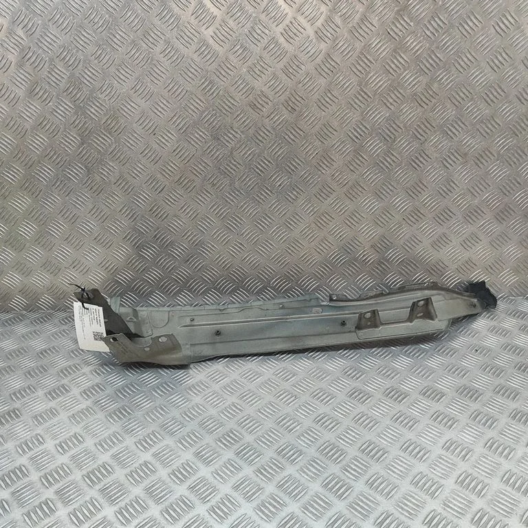 Poritiiva kinnitusklamber – Audi Q7 4L (2005-2015)