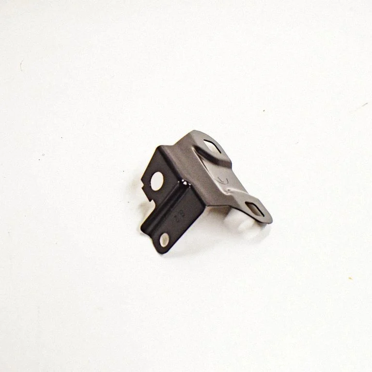 Poritiiva kinnitusklamber – BMW 5-seeria F10 F11 (2009-2016)