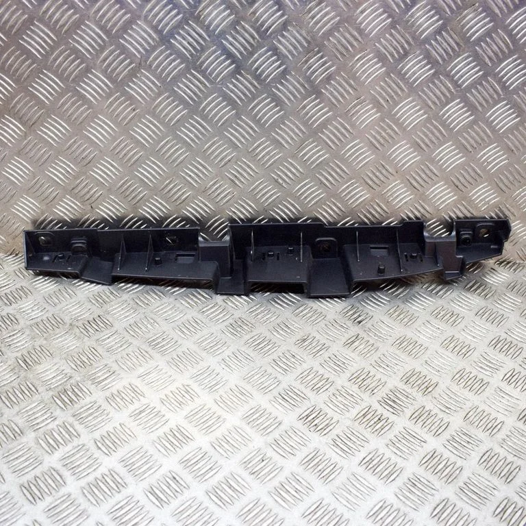Fender mounting bracket 7299184