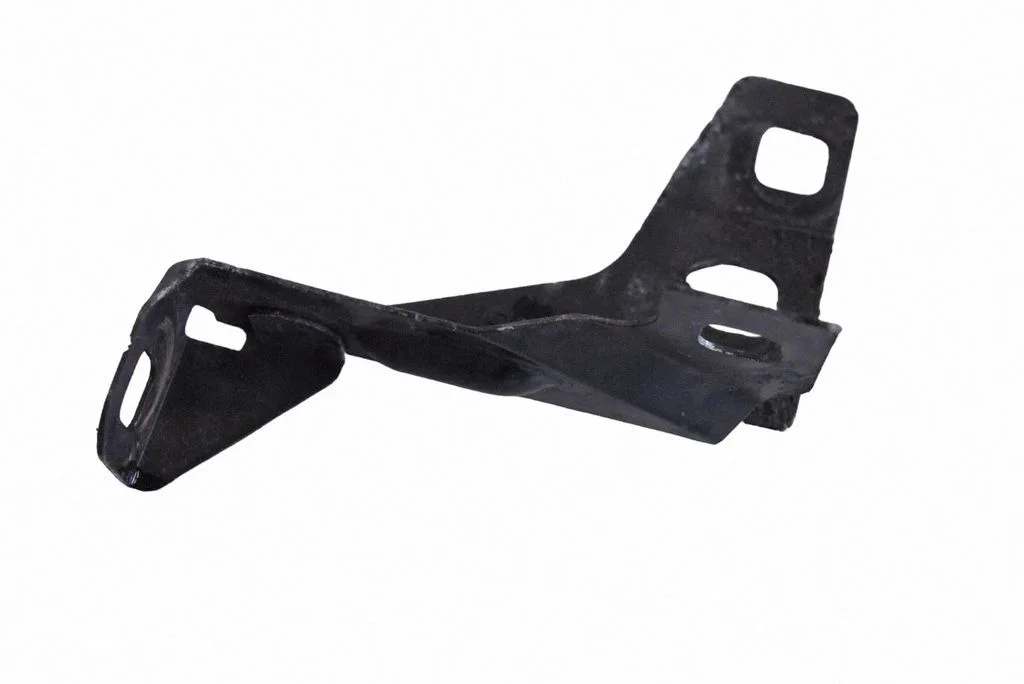 Fender mounting bracket 7L5805610B
