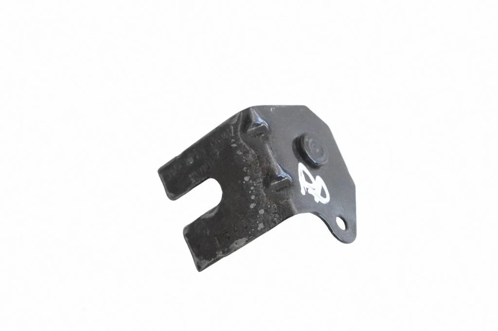 Poritiiva kinnitusklamber AW9316C076AE