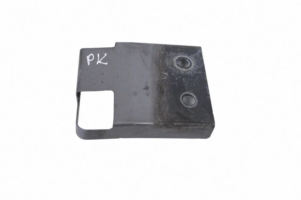 Fender mounting bracket HK8316A143AB